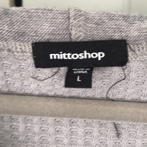 Button down top - Picture 4 of 5